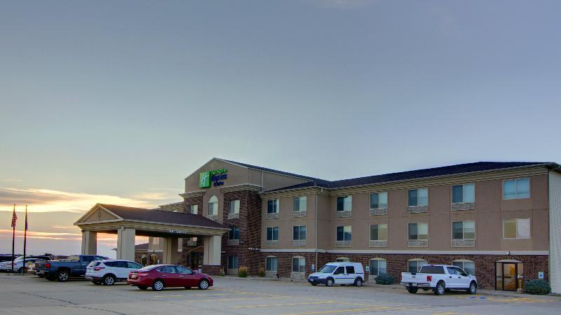 Holiday Inn Express & Suites Sioux Center By Ihg Εξωτερικό φωτογραφία